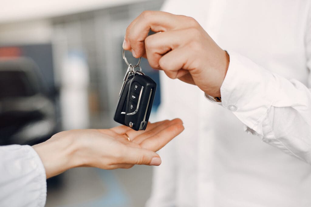 Dealer or Private Seller? 3 Tips for Buying a Used Car in Albuquerque, New Mexico