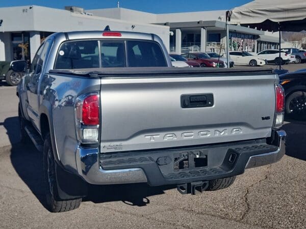 2022 Toyota Tacoma 4WD - Image 18