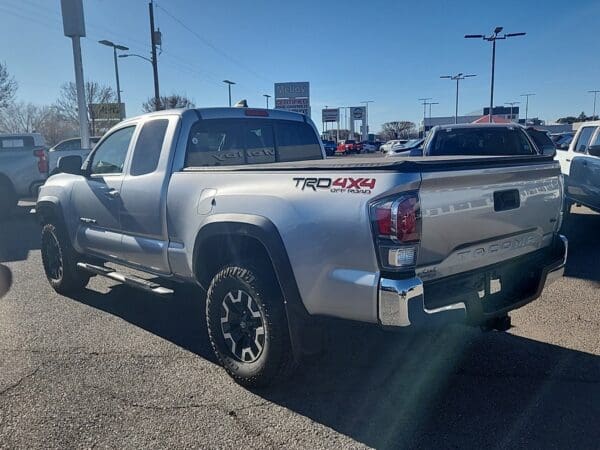 2022 Toyota Tacoma 4WD - Image 3