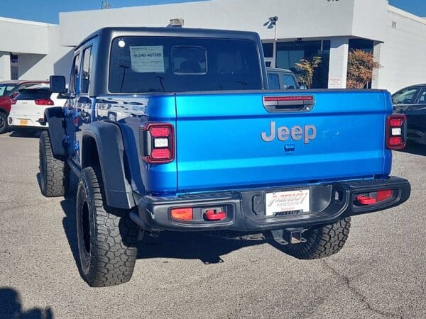 2021 Jeep Gladiator - Image 18