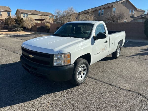 2011 Chevrolet Silverado 1500 - Image 2