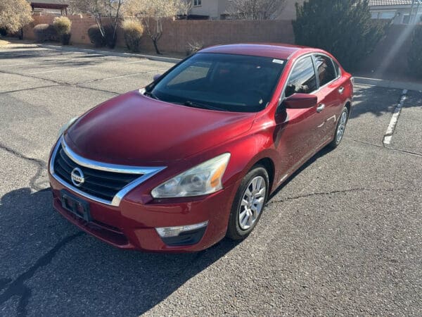 2014 Nissan Altima - Image 2