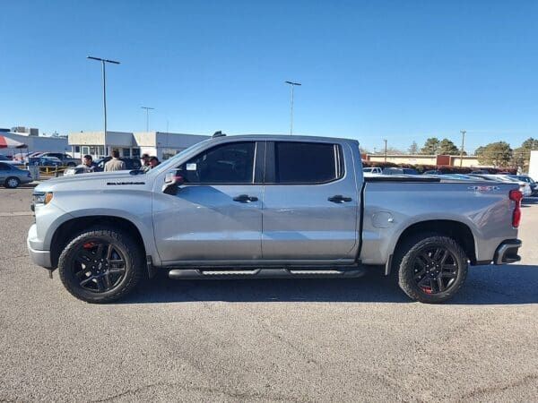 2023 Chevrolet Silverado 1500 - Image 2