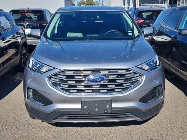 2022 Ford Edge - Image 2