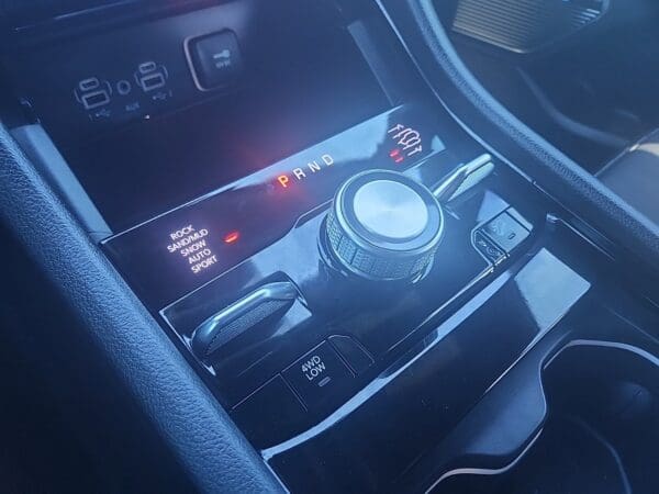 2022 Jeep Grand Cherokee 4xe - Image 10