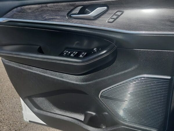 2022 Jeep Grand Cherokee 4xe - Image 14