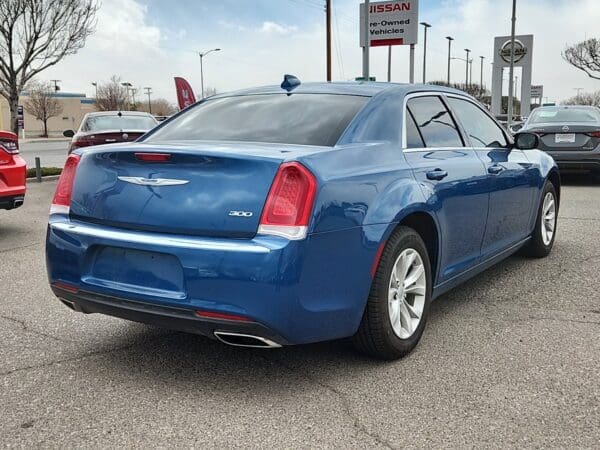 2023 Chrysler 300 - Image 3