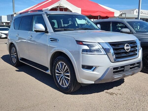 2022 Nissan Armada - Image 3