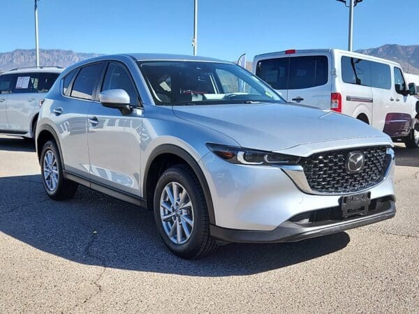 2023 Mazda CX-5 - Image 4