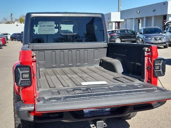 2021 Jeep Gladiator - Image 19