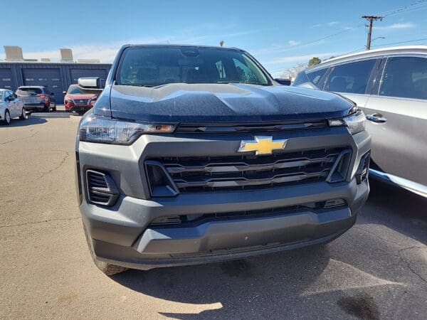 2023 Chevrolet Colorado - Image 2