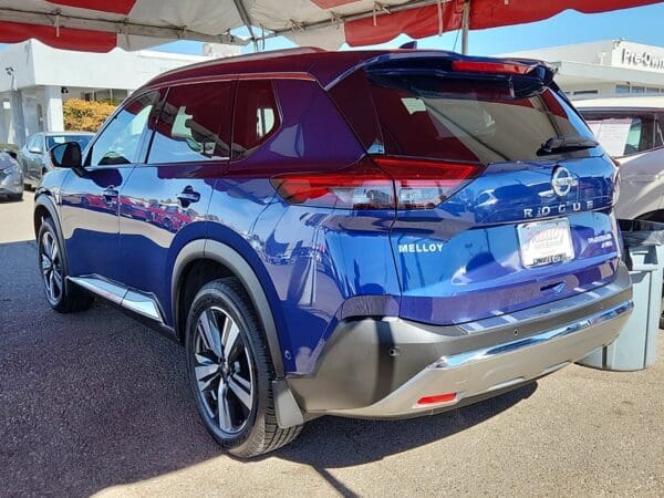 2021 Nissan Rogue - Image 3