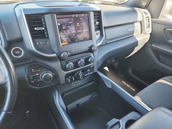 2022 Ram 1500 - Image 9