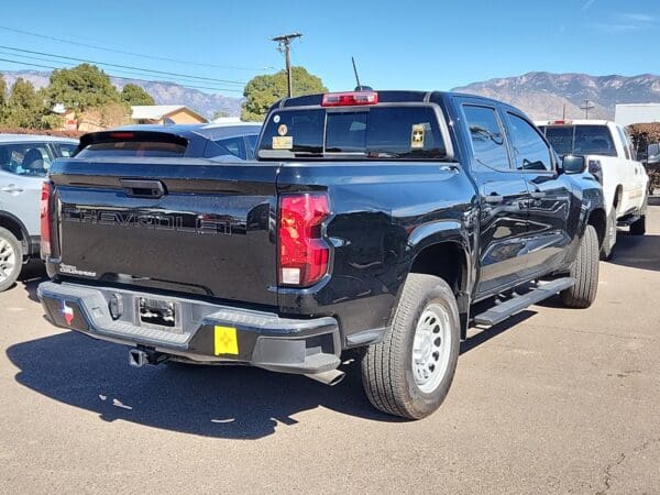 2023 Chevrolet Colorado - Image 3