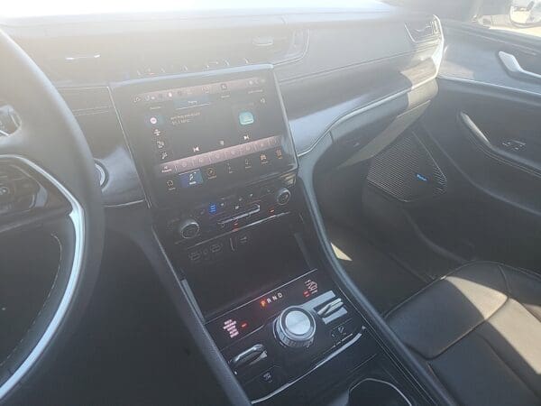 2022 Jeep Grand Cherokee 4xe - Image 9
