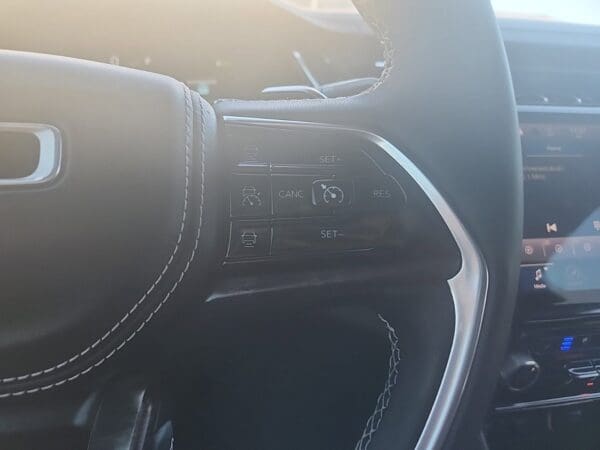 2022 Jeep Grand Cherokee 4xe - Image 7