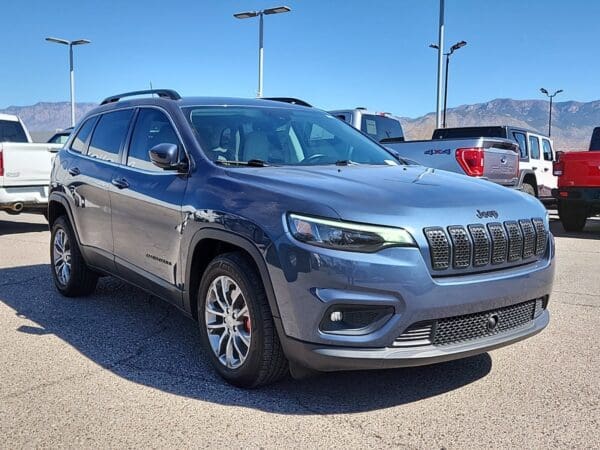 2021 Jeep Cherokee - Image 4