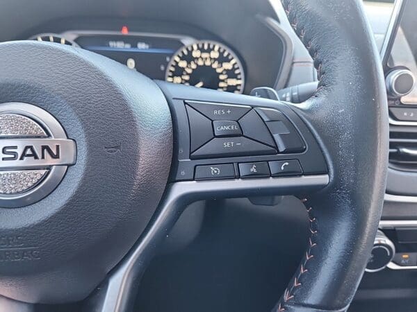 2022 Nissan Altima - Image 7