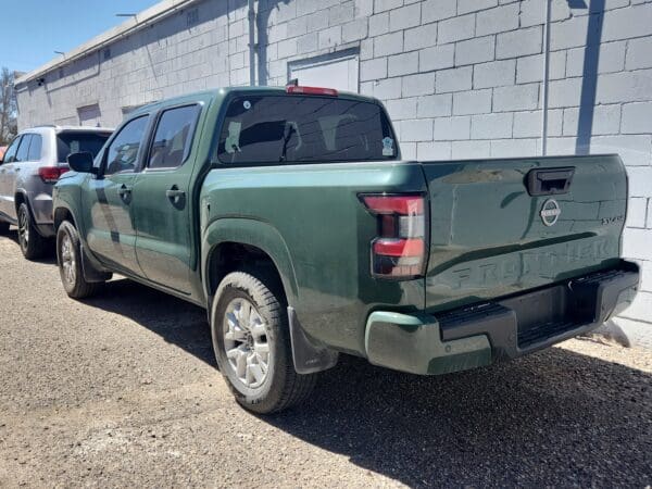 2022 Nissan Frontier - Image 2