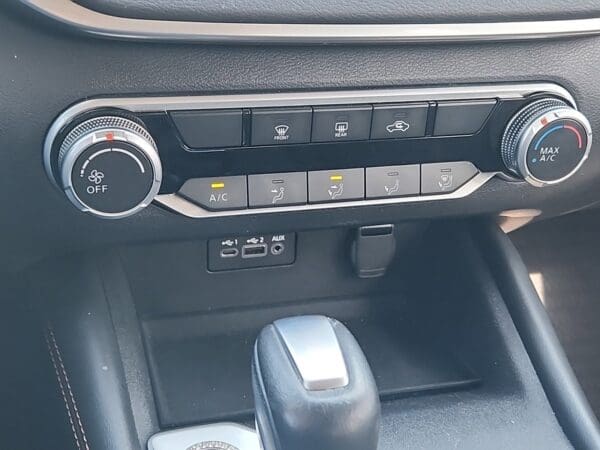 2022 Nissan Altima - Image 13