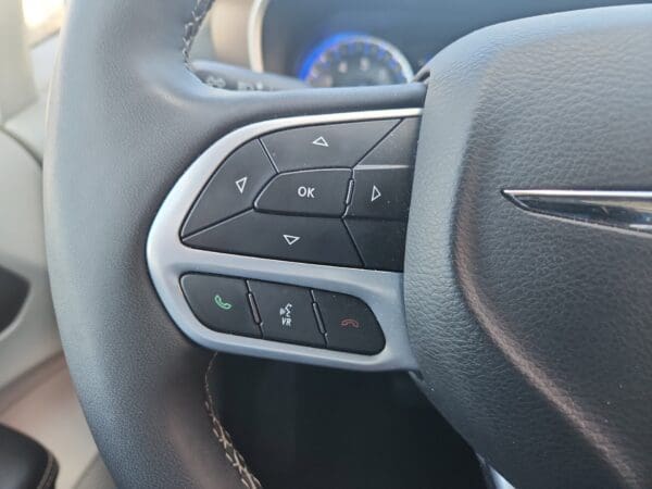 2022 Chrysler Voyager - Image 6