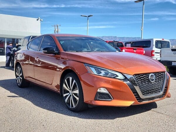 2022 Nissan Altima - Image 4