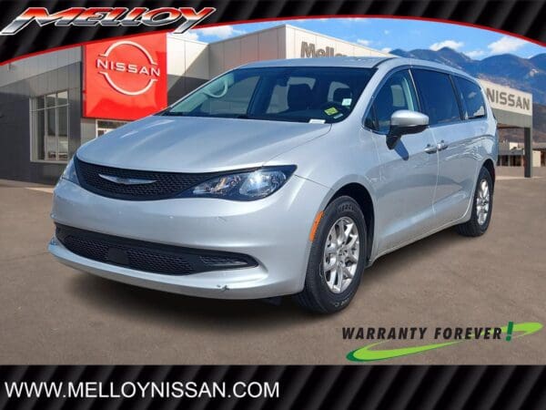 2022 Chrysler Voyager