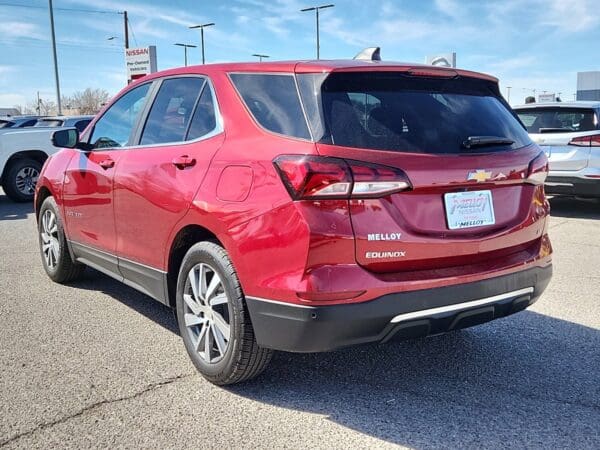 2023 Chevrolet Equinox - Image 3