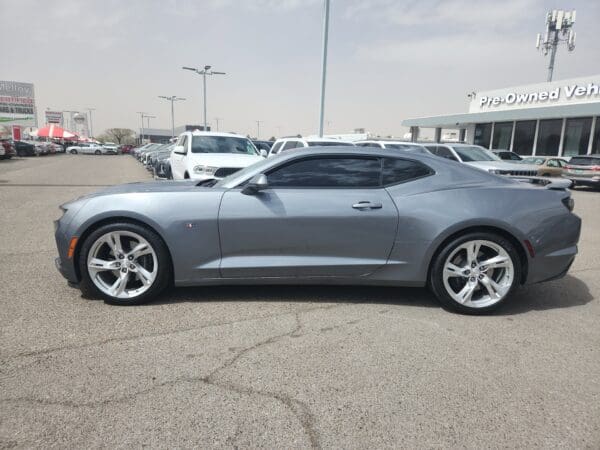 2019 Chevrolet Camaro - Image 2