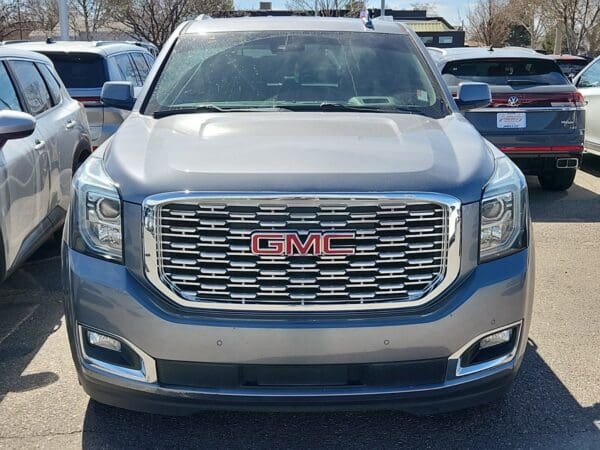 2018 GMC Yukon - Image 2