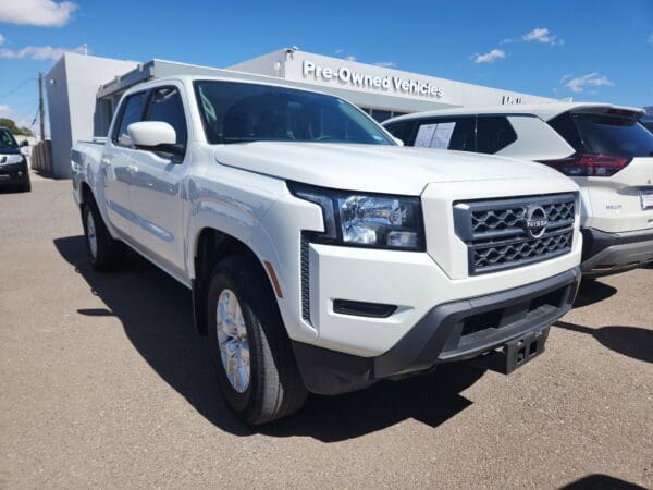 2022 Nissan Frontier - Image 3