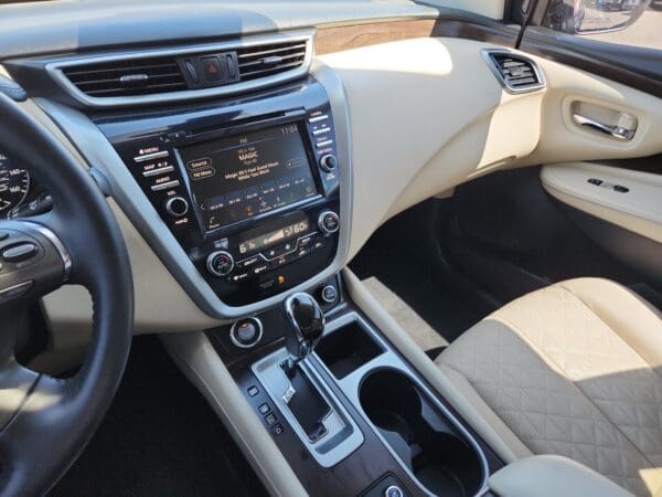 2020 Nissan Murano - Image 9