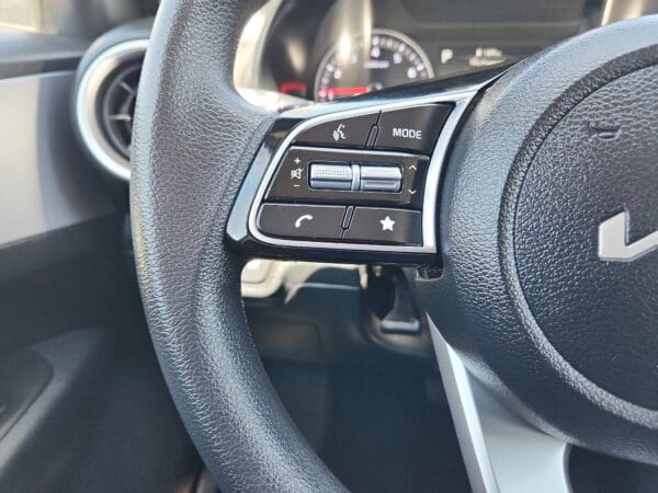 2024 Kia Forte - Image 6