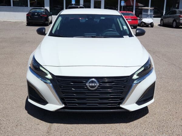 2024 Nissan Altima - Image 5