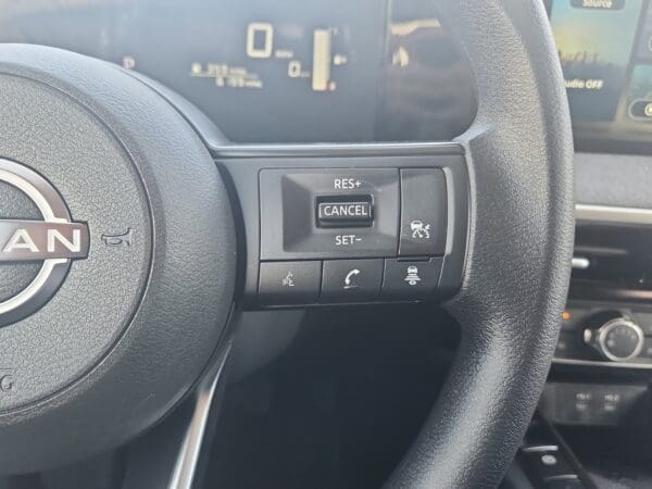 2025 Nissan Kicks - Image 7