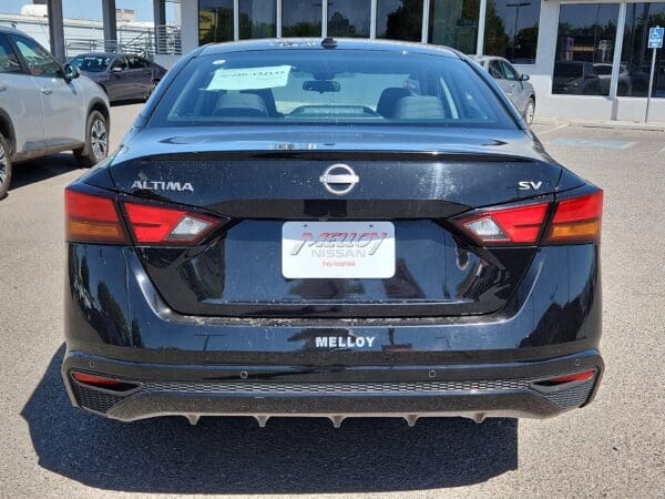 2023 Nissan Altima - Image 18