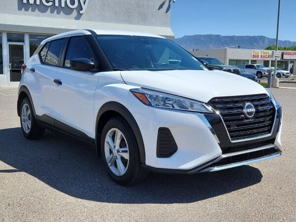2024 Nissan Kicks - Image 4