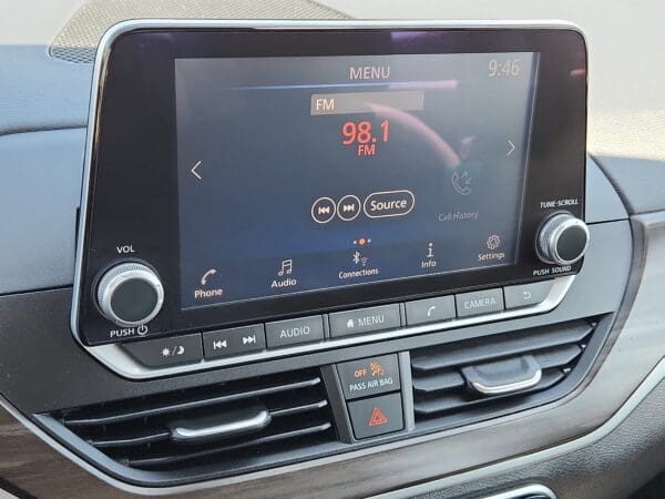 2023 Nissan Altima - Image 11