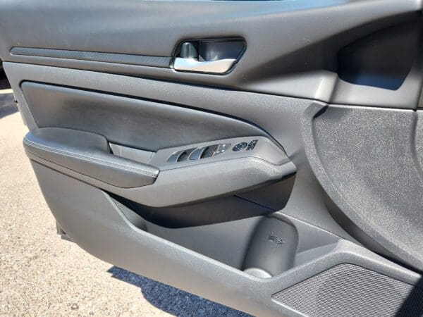 2024 Nissan Altima - Image 14