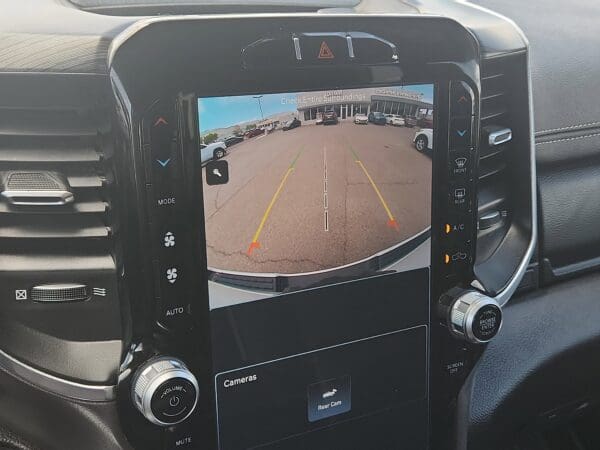 2023 Ram 1500 - Image 12