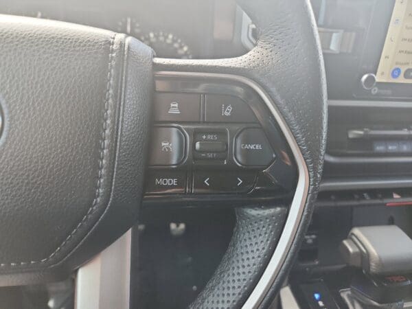 2022 Toyota Tundra 4WD - Image 7
