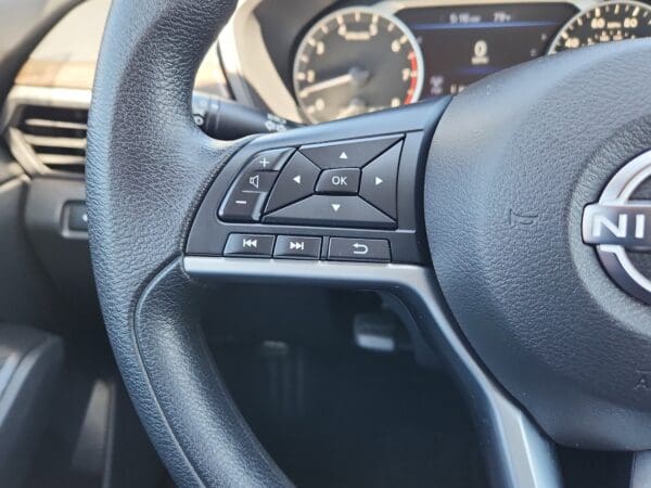 2024 Nissan Altima - Image 6