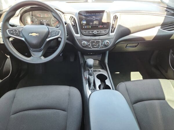 2024 Chevrolet Malibu - Image 17