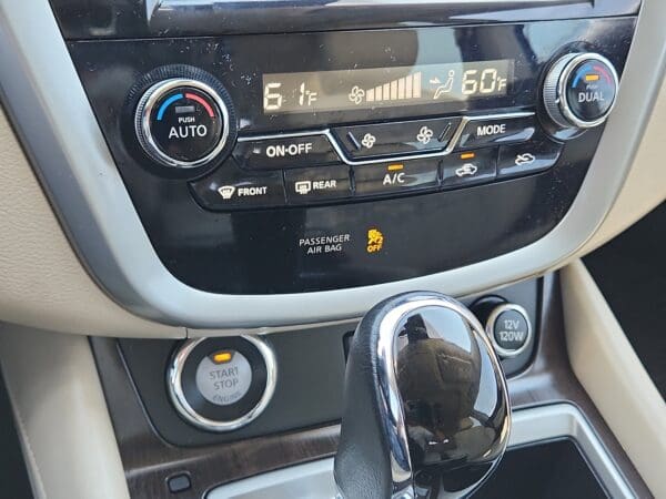 2020 Nissan Murano - Image 13
