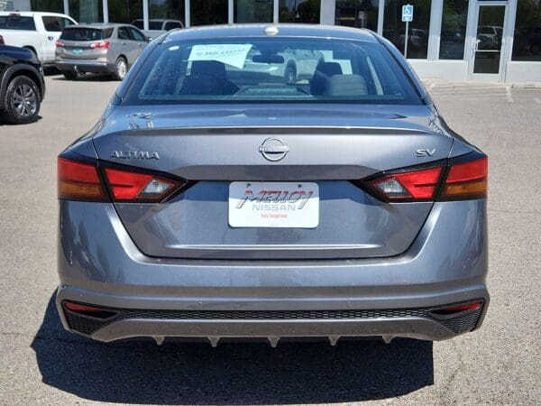 2024 Nissan Altima - Image 18