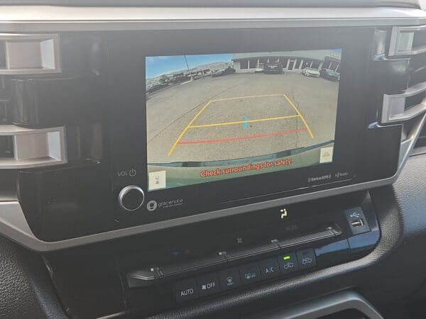 2022 Toyota Tundra 4WD - Image 12