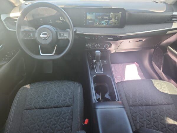 2025 Nissan Kicks - Image 17