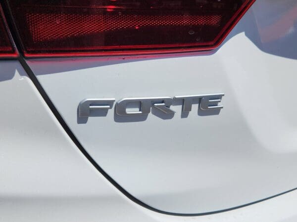 2024 Kia Forte - Image 19
