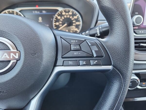 2024 Nissan Altima - Image 7