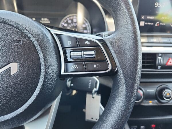 2024 Kia Forte - Image 7